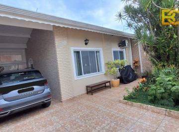 ecb7db2760e1ad442947fd7471bb6823c3e79d48 · Linda casa com 3 dormitórios à venda - Centro - Peruíbe/SP