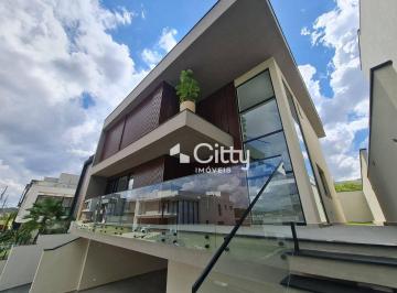 3af9c3d80e71830787c2ab5568f00035c4b42438 · Casa de Alto Padrão no Condomínio Green Garden I – Modernidade, Conforto e Exclusividade em Meio à N