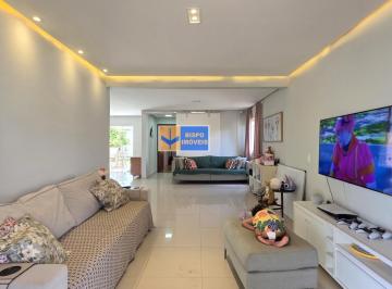 Casa · 400m² · 4 Quartos · 2 Vagas · COM HABITE-SE SOLAR DE BRASÍLIA