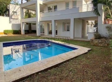 Casa · 93179m² · 4 Quartos · 8 Vagas · Magnífica Casa em Condomínio 931m2