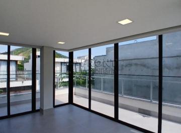 Casa · 176m² · 5 Quartos · 3 Vagas · Casa Tríplex no Condomínio Cambury Residence II