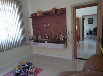 Casa · 214m² · 4 Quartos · 3 Vagas · Venha conferir esse ótimo imóvel em Santana