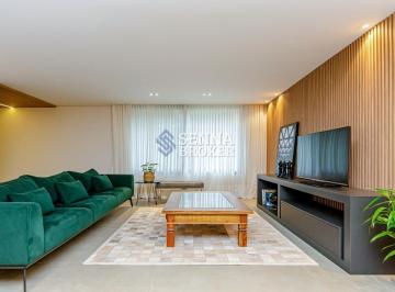 Casa de 4 quartos, Curitiba · Casa a venda em Santa Felicidade com 4 Suítes e 4 vagas de garagem