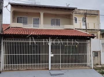 Casa de 4 quartos, Samambaia · Sobrado em Samambaia | QR 406 | avalia permuta