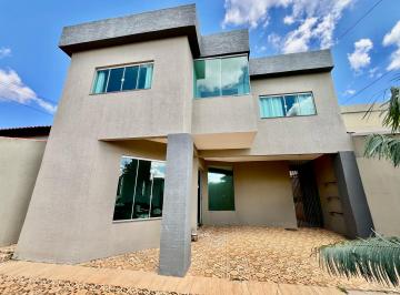 Casa , Vicente Pires · Excelente Casa na Rua 12, Condomínio Vazado para Estrutural, 4 Suítes, Lote 480m