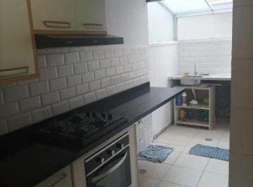 Casa de 2 quartos, São Paulo · Sobrado de condomínio 2 dormitórios 2 vagas cobertas com sótão