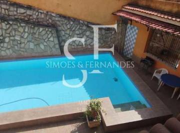 Casa · 525m² · 6 Quartos · 2 Vagas · Tijuca - Rua Dezoito de Outubro- Casa Tríplex 6 quartos sendo 5 suítes, terra