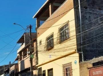Apartamento de 2 quartos, Salvador · CASA  COM UMA LOJA 2/4 + DEPENDÊNCIAS  E COBERTURA LIVRE.