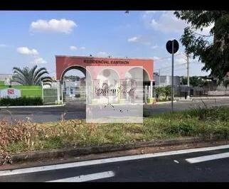 Casa · 250m² · 3 Quartos · 3 Vagas · Casa Condomínio Santinon