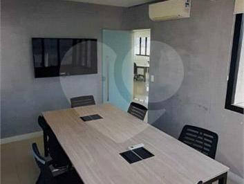 Comercial · 30m² · 1 Vaga · Salas à venda em Santa cecília - SP