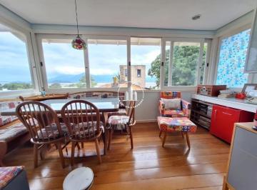 Casa · 241m² · 4 Quartos · 2 Vagas · Casa 3 Quartos com 1 Suíte e 241m² - Ponta de Baixo