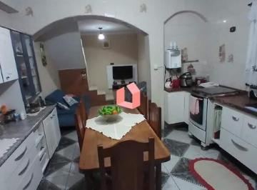 Casa · 203m² · 4 Quartos · 2 Vagas · Sobrado reformado com duas casas Jardim Lavinia - SBC
