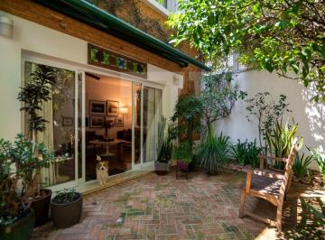 Casa · 200m² · 2 Quartos · 2 Vagas · Casa alegre e ensolarada no Jardim Paulistano