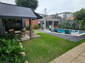 Casa · 496m² · 4 Quartos · 5 Vagas · Sobrado Exclusivo de Alto Padrão em Alto de Pinheiros