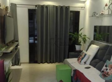 Apartamento · 70m² · 2 Quartos · 1 Vaga · Oportunidade - Apartamento - Monte Castelo - Edifício Gênova - 2 Dormitórios - 70m².