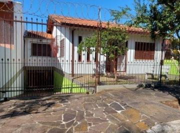 Casa · 150m² · 3 Quartos · 4 Vagas · LINDA CASA NO JARDIM VILA NOVA MUITO AMPLA E BEM CONSTRUIDA