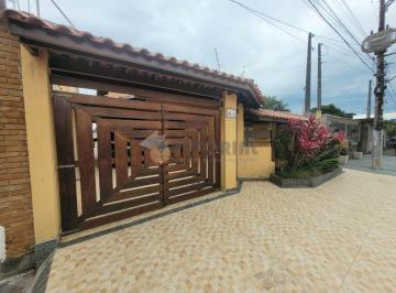 Casa de 4 quartos, Caraguatatuba · Casa térrea à venda com 4 dormitórios na Praia das Palmeiras em Caraguatatuba SP