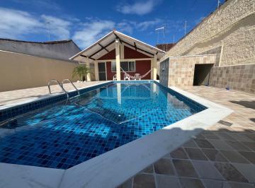 Casa de 2 quartos, Itanhaém · Casa lote inteiro com piscina 600 metros do mar 