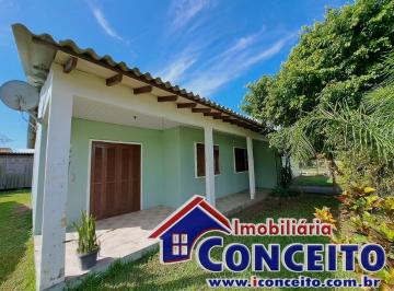 Casa de 3 quartos, Imbé · XC253 - Ótimo imóvel em excelente localização em Mariluz