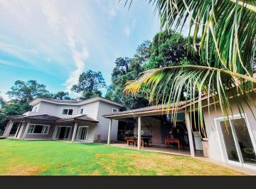 Casa de 3 quartos, Mairiporã · Casa com 1400m2 de terreno, 400m2 e 3 suítes na Serra da Cantareira, São Paulo