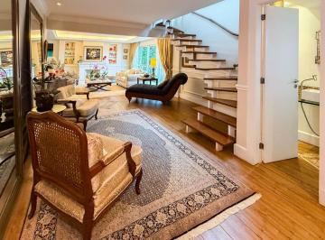 Apartamento · 240m² · 3 Quartos · 3 Vagas · Cobertura duplex com 3 quartos, no Valparaíso, Petrópolis
