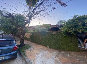 Casa · 350m² · 4 Quartos · 4 Vagas · Vendo casa com 4 quartos,uma suúite 350m² -Casa Forte -Recife
