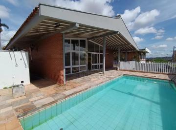 Casa · 607m² · 6 Quartos · 8 Vagas · Casa à venda com 06 quartos, sendo 01 suíte e quintal com piscina no bairro Centro, em Ribeirão Pret
