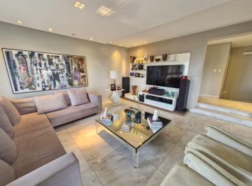 Apartamento · 210m² · 4 Quartos · 3 Vagas · Excelente apartamento 4 quartos, suítes à venda no Candeal