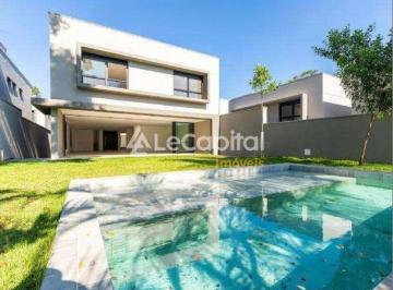 Casa · 846m² · 4 Quartos · 6 Vagas · Casa de Condomínio com 4 Dormitórios e 5 banheiros à Venda