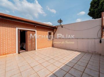 Casa · 233m² · 5 Quartos · 2 Vagas · Casa tipo para venda com 5 quartos, sendo 2 suítes