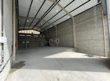 Comercial · 320m² · Galpão Industrial para Locação em Mauá.