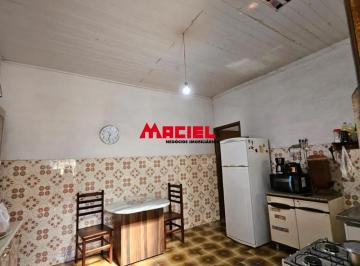 Casa · 91m² · 2 Quartos · casa antiga na curva do `S` excelente para comercio o prédio