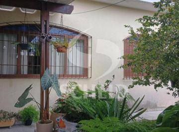 Casa · 300m² · 3 Quartos · 5 Vagas · Casa tipo para venda com 3 quartos, sendo 1 suíte, 300m²