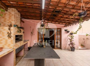 Casa · 230m² · 5 Quartos · 3 Vagas · Casa de vila para venda com 5 quartos, sendo 3 suítes, 230m²