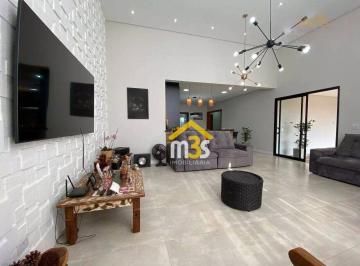 8c501471de75a222278d565a4ad9afd2449fd5ca · Casa à venda, com 3 quartos e 200 m² por R$ 1.350.000,00