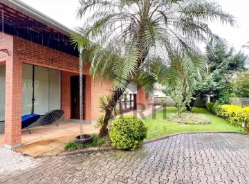 Frente · Casa com 4 dormitórios, sendo 2 suítes à venda, 330 m² por R$ 1.700.000 - Itoupava Norte - Blumenau/