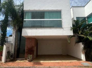 833e196cf6a8c85743c0c640c2e6a2ee6645fabb · Sobrado com 3 dormitórios à venda, 111 m² por R$ 980.000 - Vila Jardim Vitória - Goiânia/GO