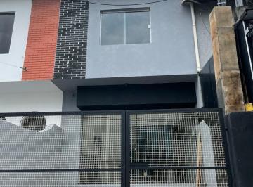 Casa · 60m² · 2 Quartos · 1 Vaga · Casa em Jardim Santa Mena, Guarulhos/SP de 60m² 2 quartos à venda por R$ 420.000,00