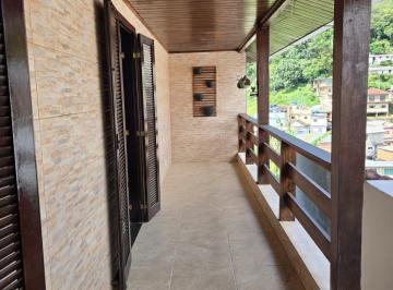 Casa · 3 Quartos · Casa a venda no Chácara Flora, Petrópolis RJ