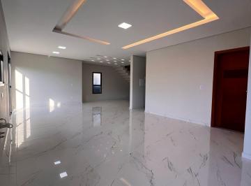 Casa · 375m² · 4 Quartos · 4 Vagas · Casa em Condomínio 03 Suítes, à Venda na Ilha das Laranjeiras - Florianópolis - SC