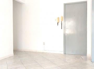 01 · Apartamento de 52m² com 2 quartos na Trindade