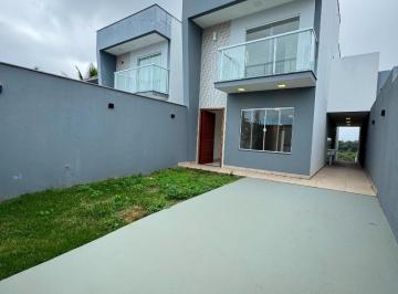 Foto 02 · Casa triplex para locação anual em Perocão, Guarapari-ES: 3 quartos, 2 suítes, 3 salas, 3 banheiros,