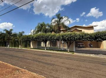 Casa de 6 quartos, Araraquara · Casa/sobrado à venda em Araraquara, São Paulo