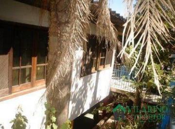 Casa · 300m² · 3 Quartos · 3 Vagas · CASA NO BAIRRO CIDADE NOVA