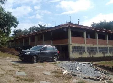 Casa · 250m² · 4 Quartos · 14 Vagas · CASA NA FAZENDINHAS DO BARÃO
