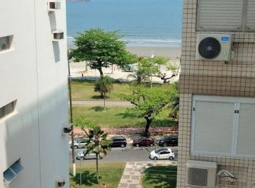 Apartamento · 83m² · 3 Quartos · 2 Vagas · Vendo amplo Apartamento de 3 dormitórios, sendo 2 suítes e 2 vagas de garagem, c