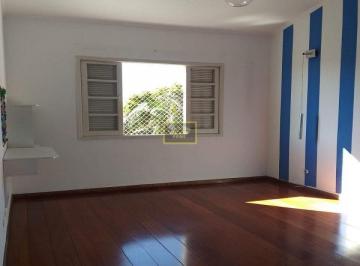Casa · 341m² · 3 Quartos · 4 Vagas · Casa com 03 dormitórios para locação na Vila Mazzei