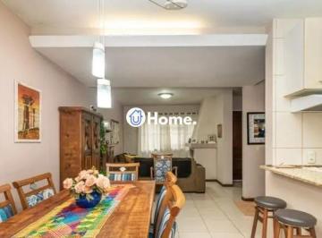 Casa · 231m² · 3 Quartos · 3 Vagas · Casa com 3 dormitórios, no bairro Ipanema, zona sul de Porto Alegre, RS.