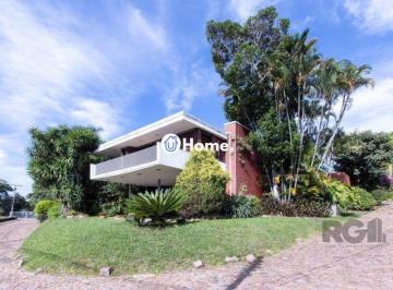 Casa · 724m² · 4 Quartos · 6 Vagas · Casa com 724 m² privativos, 4 dormitórios sendo 4 suítes, 6 vagas sendo 3 cobert