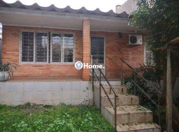 Casa · 200m² · 4 Quartos · 4 Vagas · Casa de 2 quartos, com edícula, próximo a Av. Wenceslau Escobar